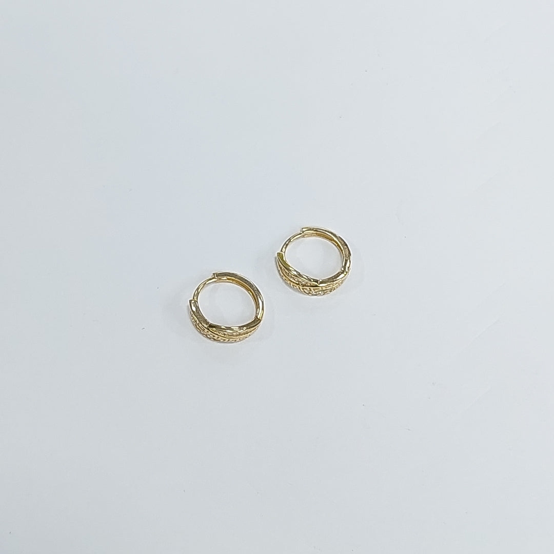 HUGGIES ORO 14K 1.8 (NUEVO)