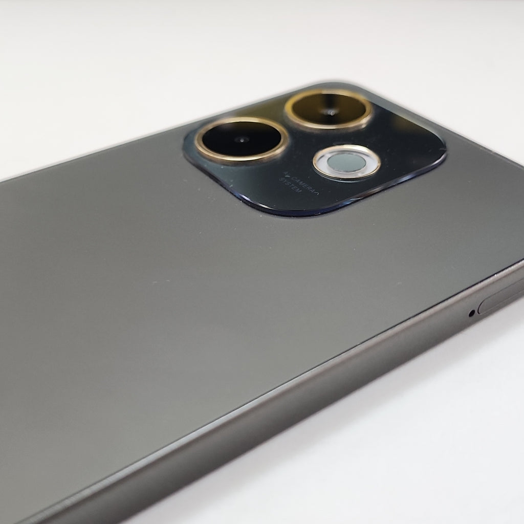 CELULAR OPPO  A5 PRO 5G CPH2695 (2025) 256 GB 8 GB RAM (SEMINUEVO)