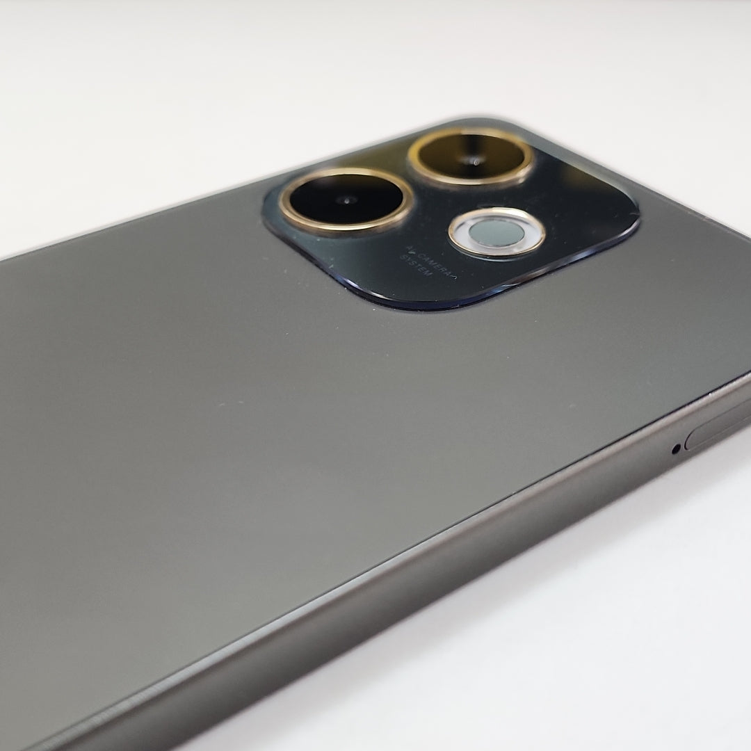 CELULAR OPPO  A5 PRO 5G CPH2695 (2025) 256 GB 8 GB RAM (SEMINUEVO)