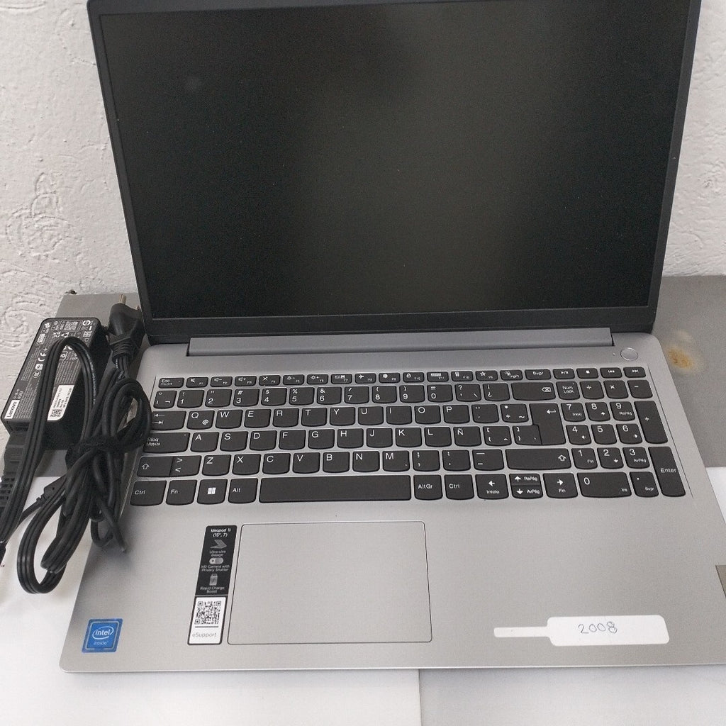 LAPTOP LENOVO IDEAPAD 1 15IGL7 (2023) 256 GB SSD 8 GB RAM (SEMINUEVO)