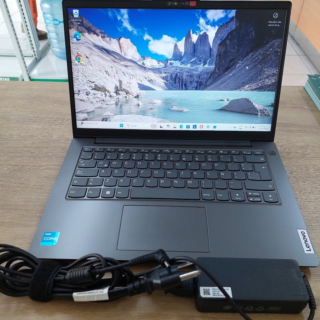 LAPTOP LENOVO V14 G4 IRU (2025) 256 GB SSD 16 GB RAM (SEMINUEVO)