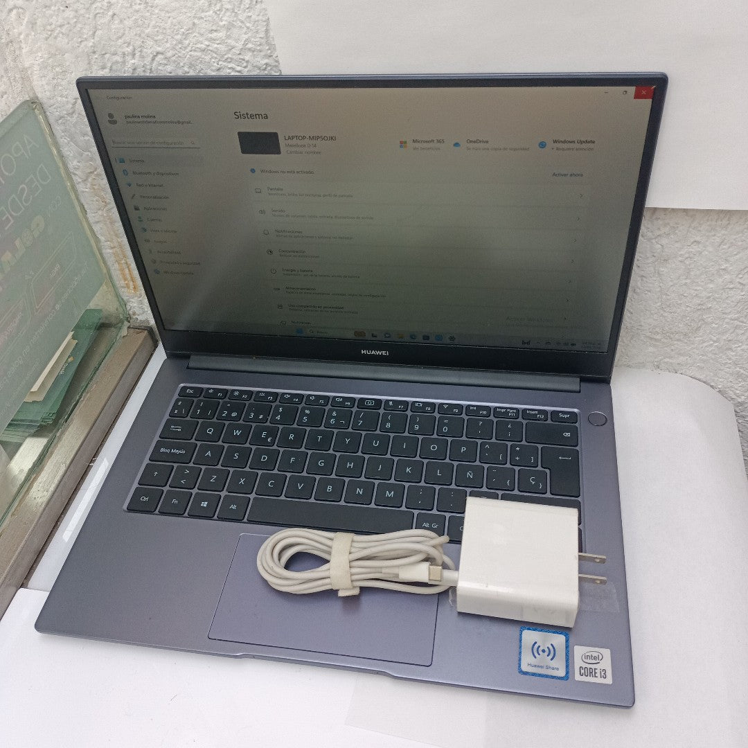 LAPTOP HUAWEI MATEBOOK D14 NBB-WAI9 (2020) 256 GB SSD 8 GB RAM (SEMINUEVO)