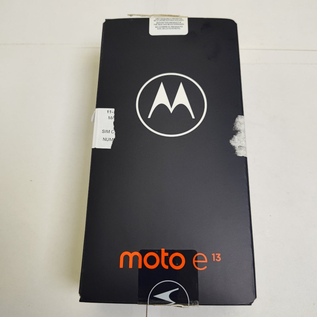 CELULAR MOTOROLA MOTO E13 XT2345-2 64 GB 2 GB RAM (SEMINUEVO)