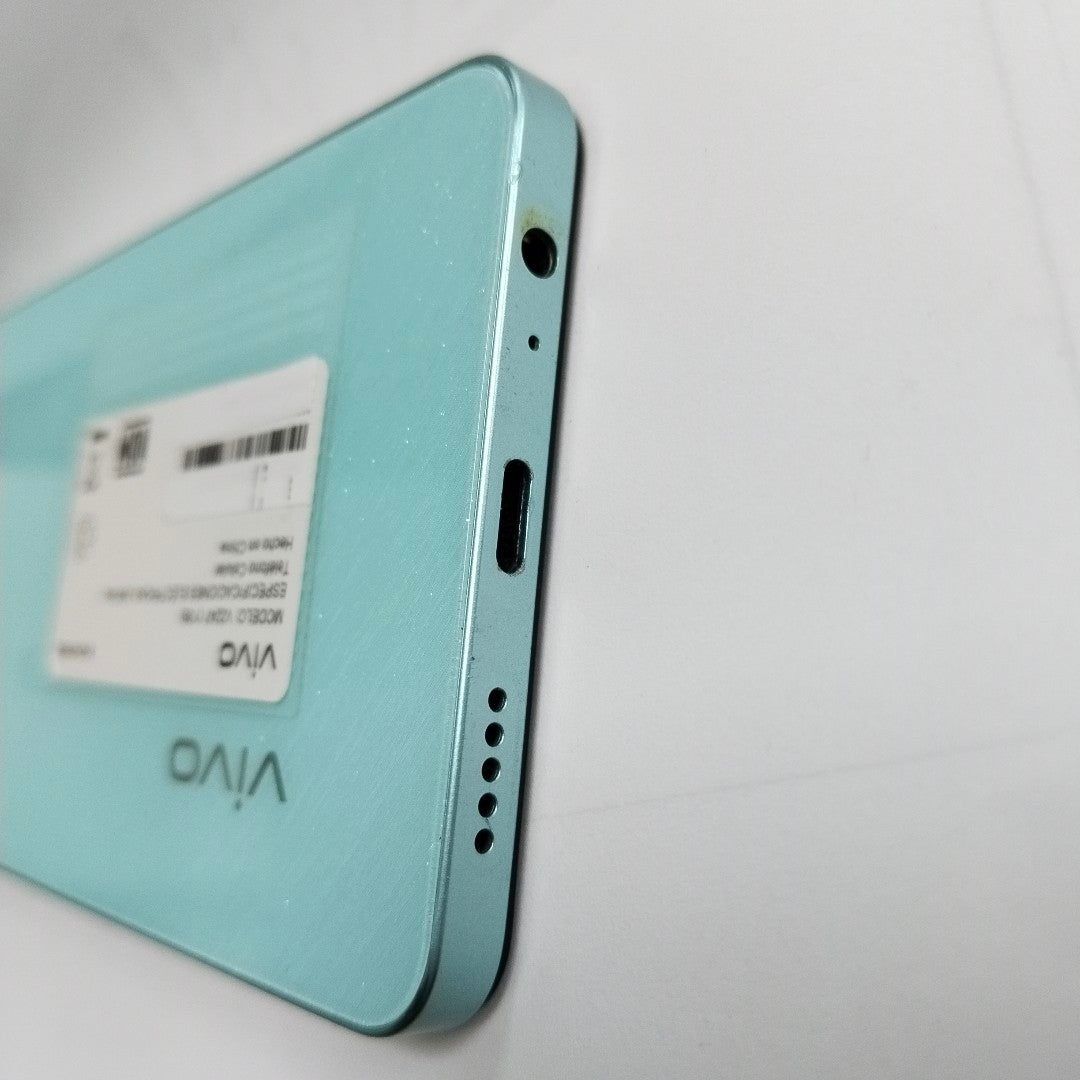 CELULAR VIVO Y36 V2247 256 GB 8 GB RAM (SEMINUEVO)