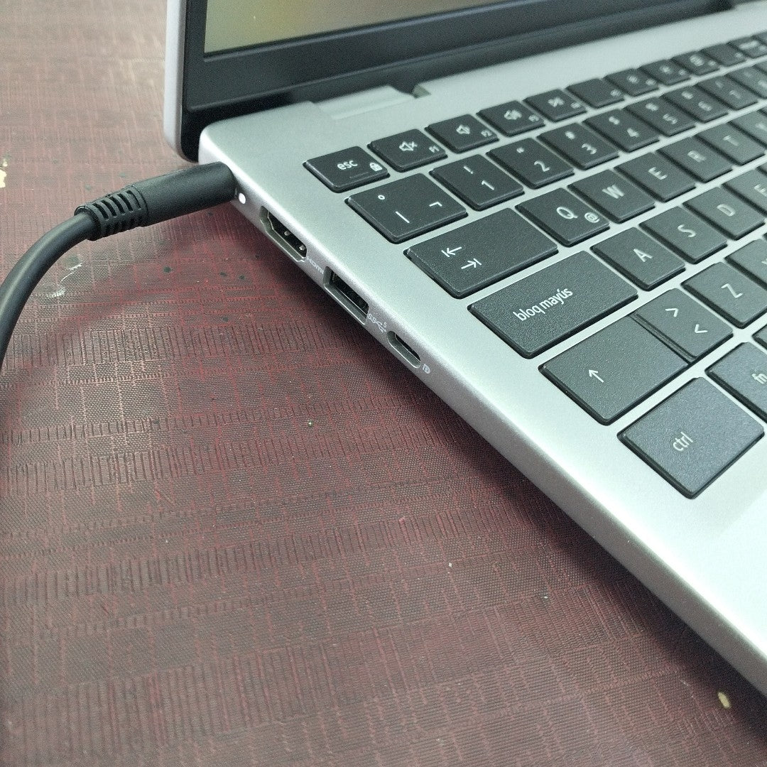 LAPTOP DELL PRO 14 (2025) 512 GB SSD 16 GB RAM (SEMINUEVO)