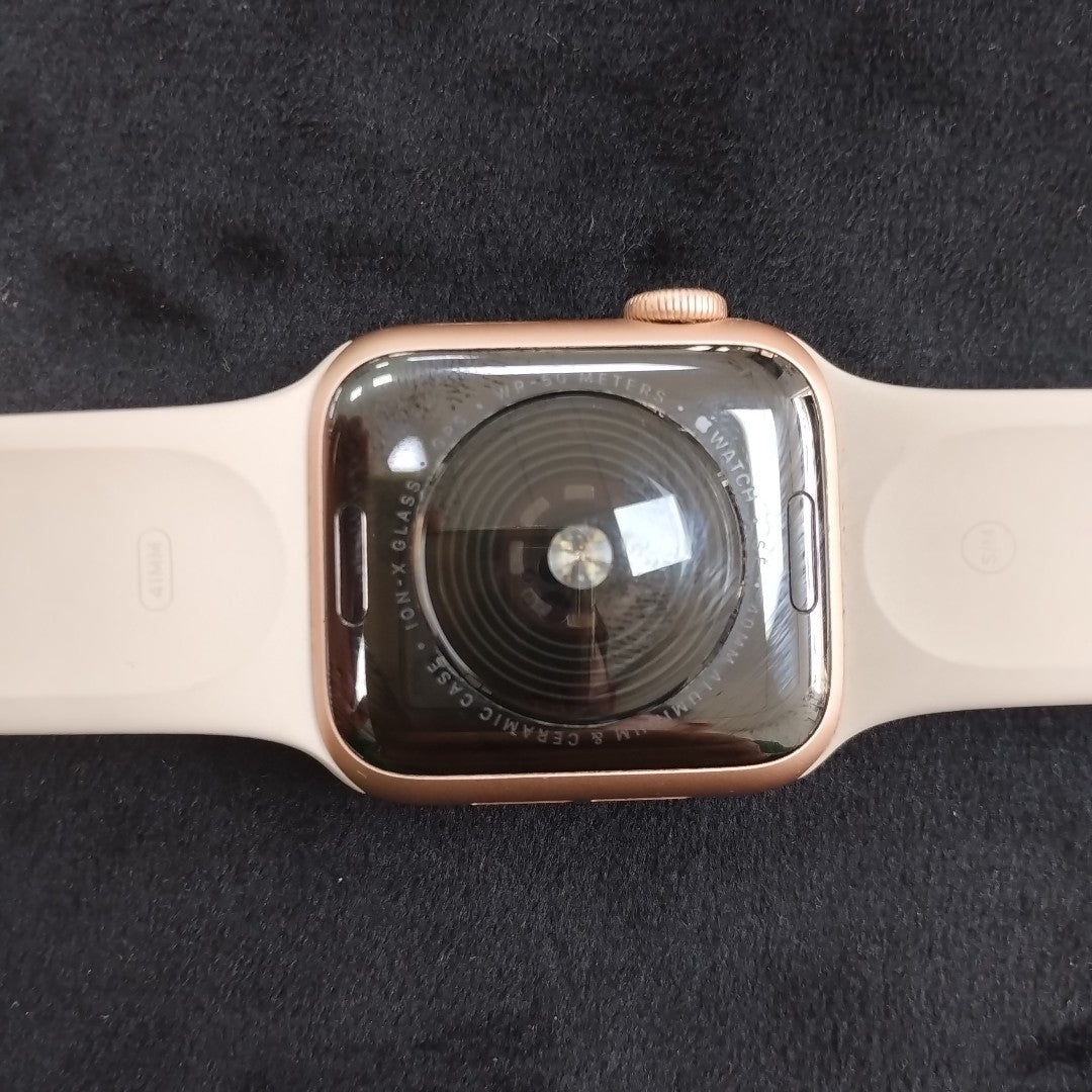 SMARTWATCH APPLE SE ALUMINIO A2351 40 MM GPS (SEMINUEVO)