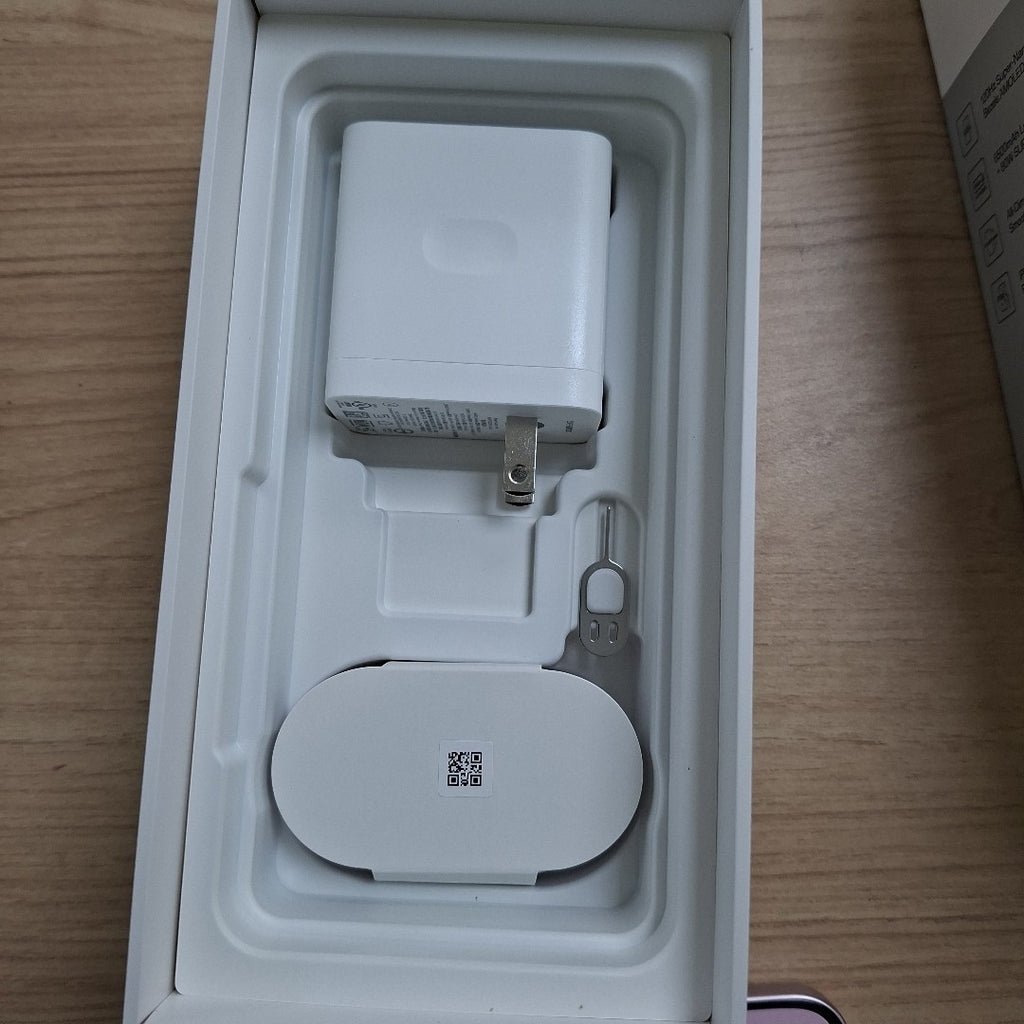 CELULAR OPPO  A6 PRO CPH2781 (2025) 256 GB 8 GB RAM (SEMINUEVO)