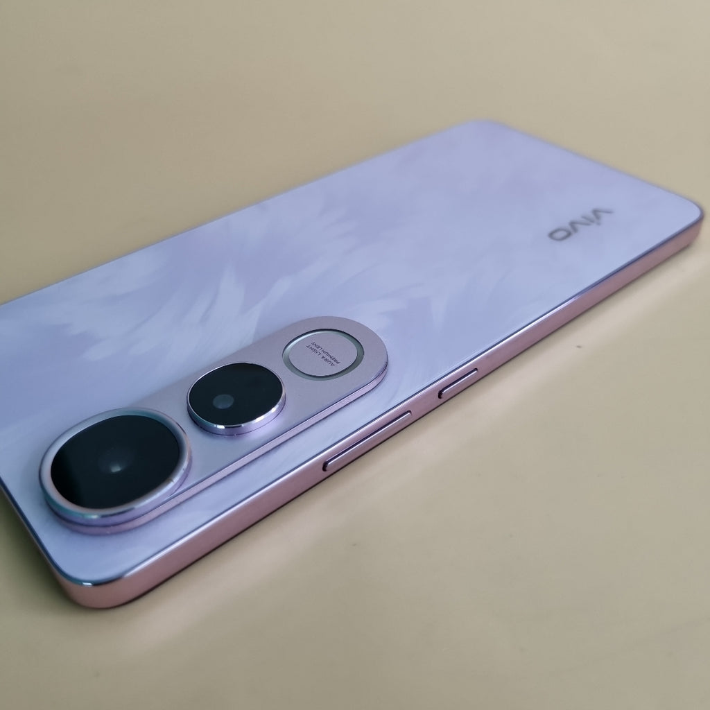 CELULAR VIVO V50 LITE V2441 (2025) 256 GB 8 GB RAM (SEMINUEVO)