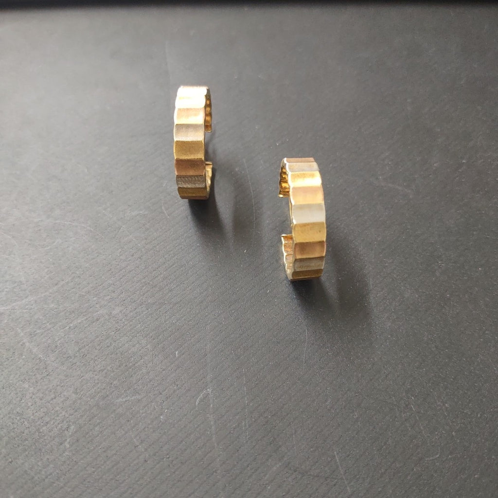 ARRACADAS PAR ORO 10 K 2.8 GRMS (SEMINUEVO)