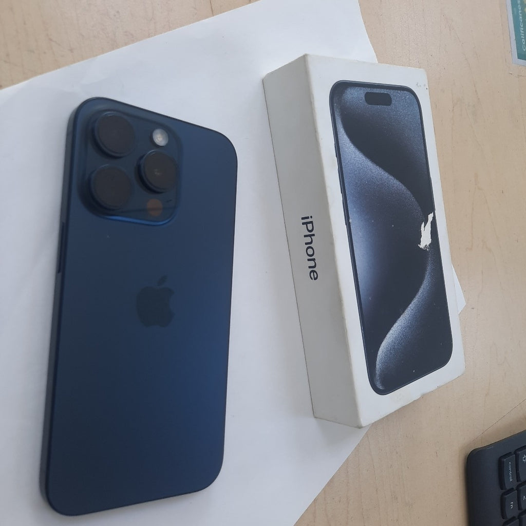 CELULAR APPLE IPHONE 15 PRO A3101 256 GB 8 GB RAM (SEMINUEVO)