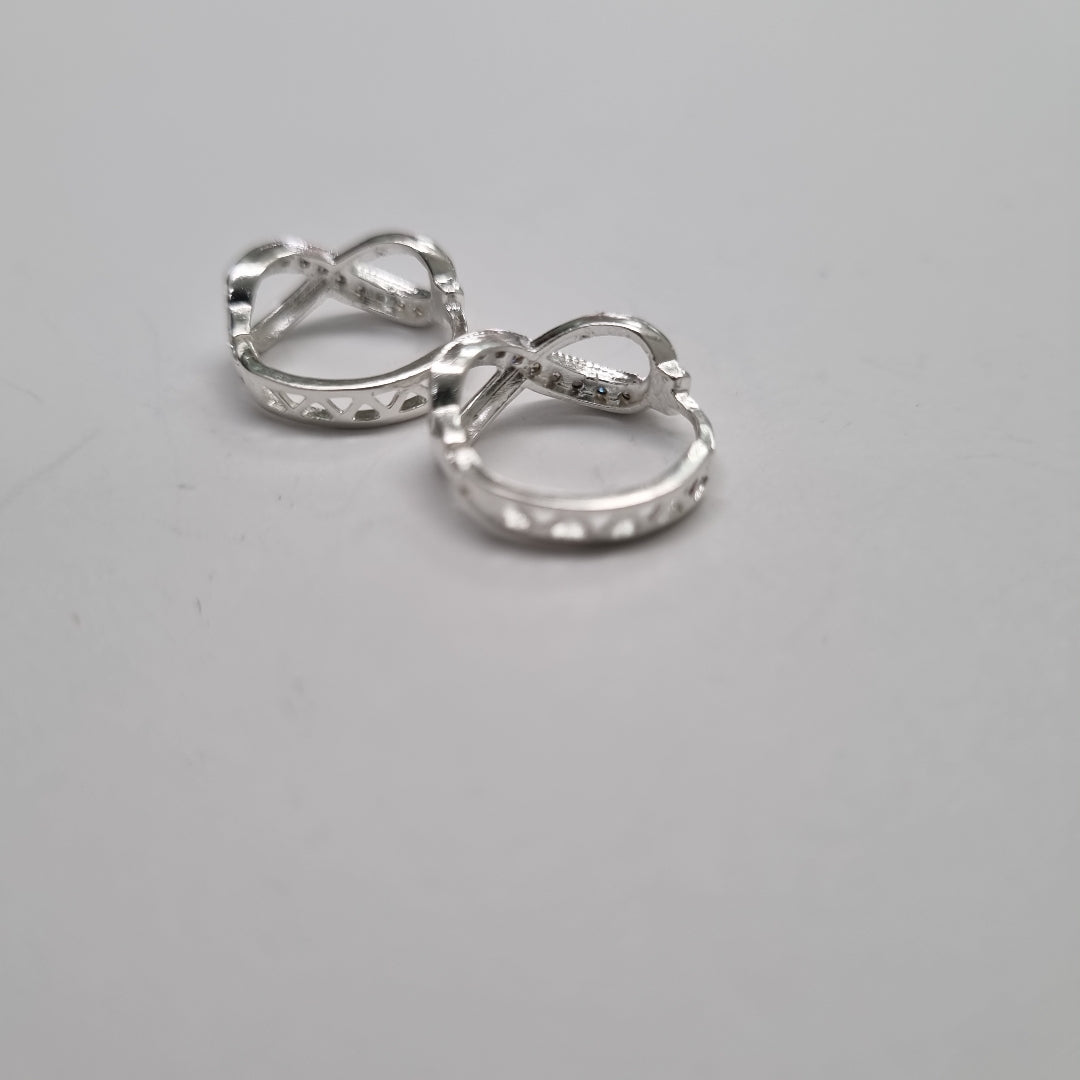HUGGIES INFINITO CIRCONIAS PLATA .925 2.4 GR (NUEVO)