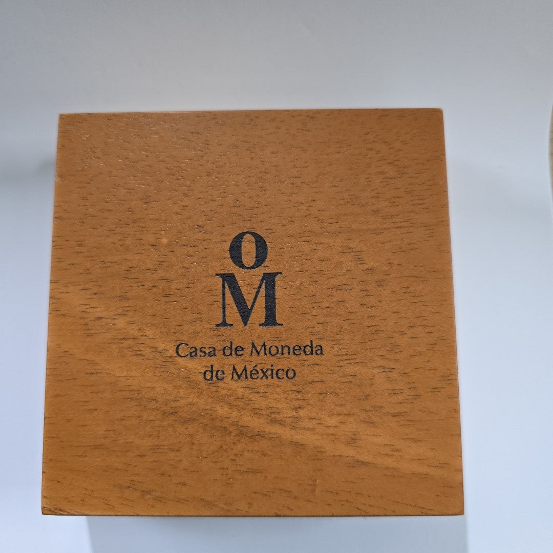 MEDALLA CONMEMORATIVA ORO 21 K 42 GRMS (SEMINUEVO)