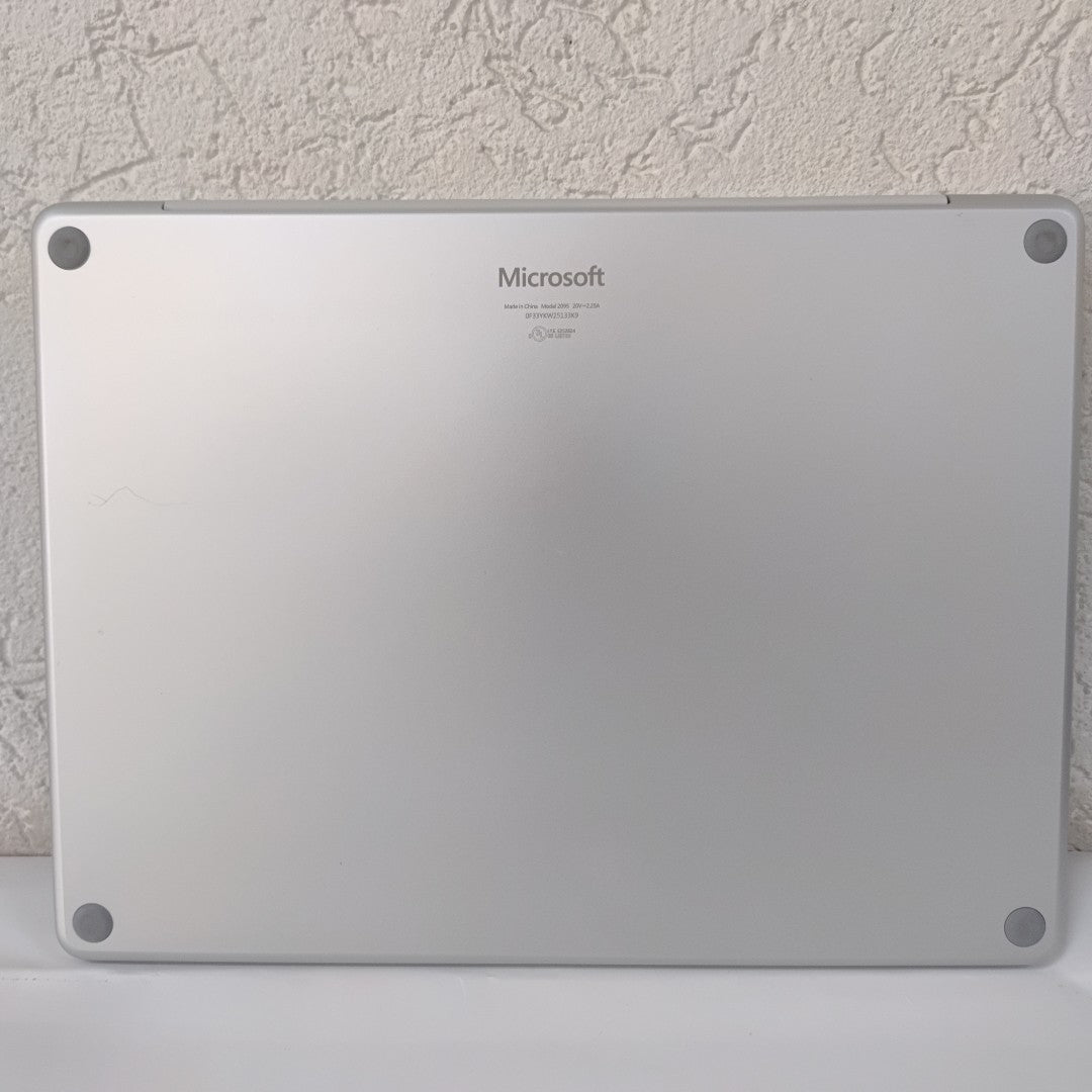 LAPTOP MICROSOFT SURFACE LAPTOP 2095 (2025) 256 GB SSD 16 GB RAM (SEMINUEVO)
