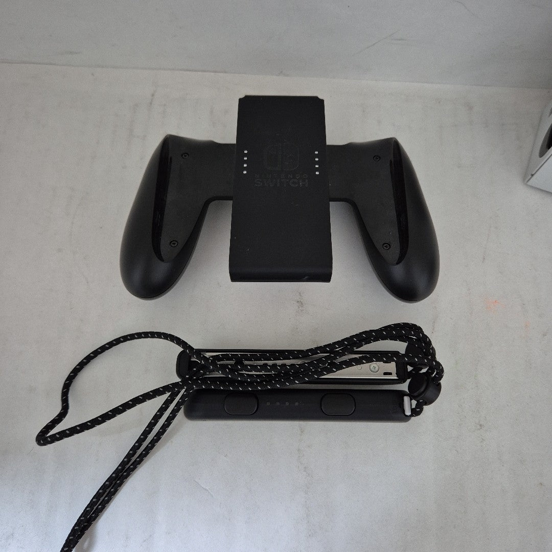 CONSOLA DE VIDEOJUEGO NINTENDO SWITCH OLED 64 GB (SEMINUEVO)