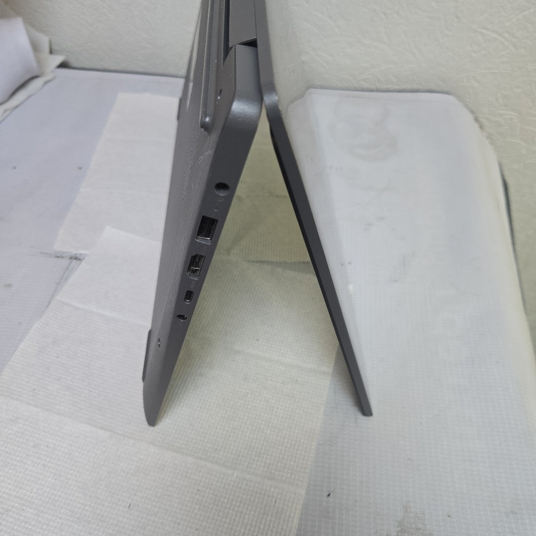 LAPTOP LENOVO IDEAPAD SLIM 3 15IAH8 (2024) 512 GB SSD 8 GB RAM (SEMINUEVO)