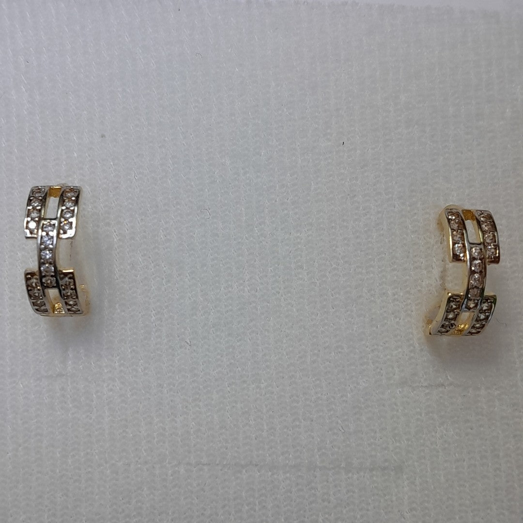 HUGGIES ORO 14K 2.3 (NUEVO)