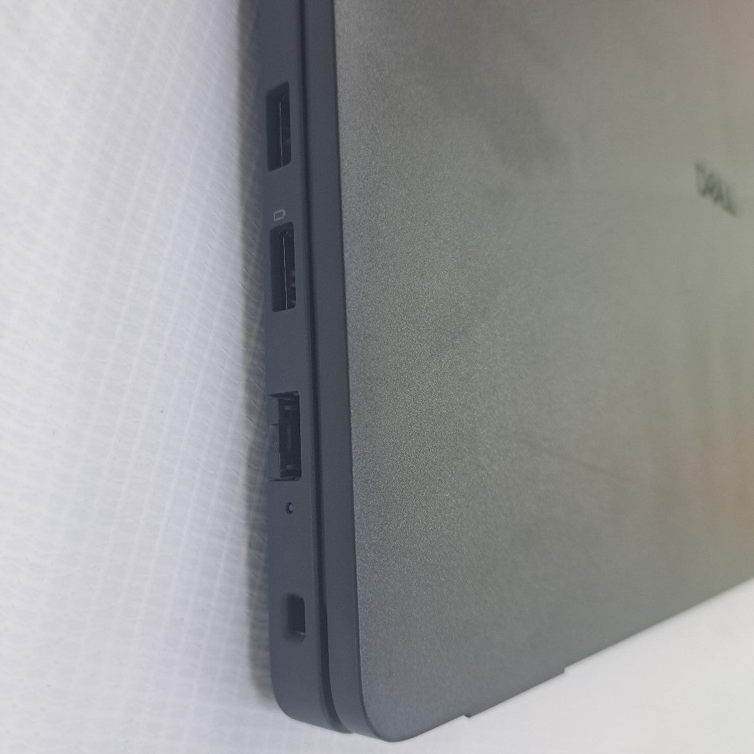 LAPTOP DELL PRO 14 PC14250 (2025) 1 TB SSD 32 GB RAM (SEMINUEVO)