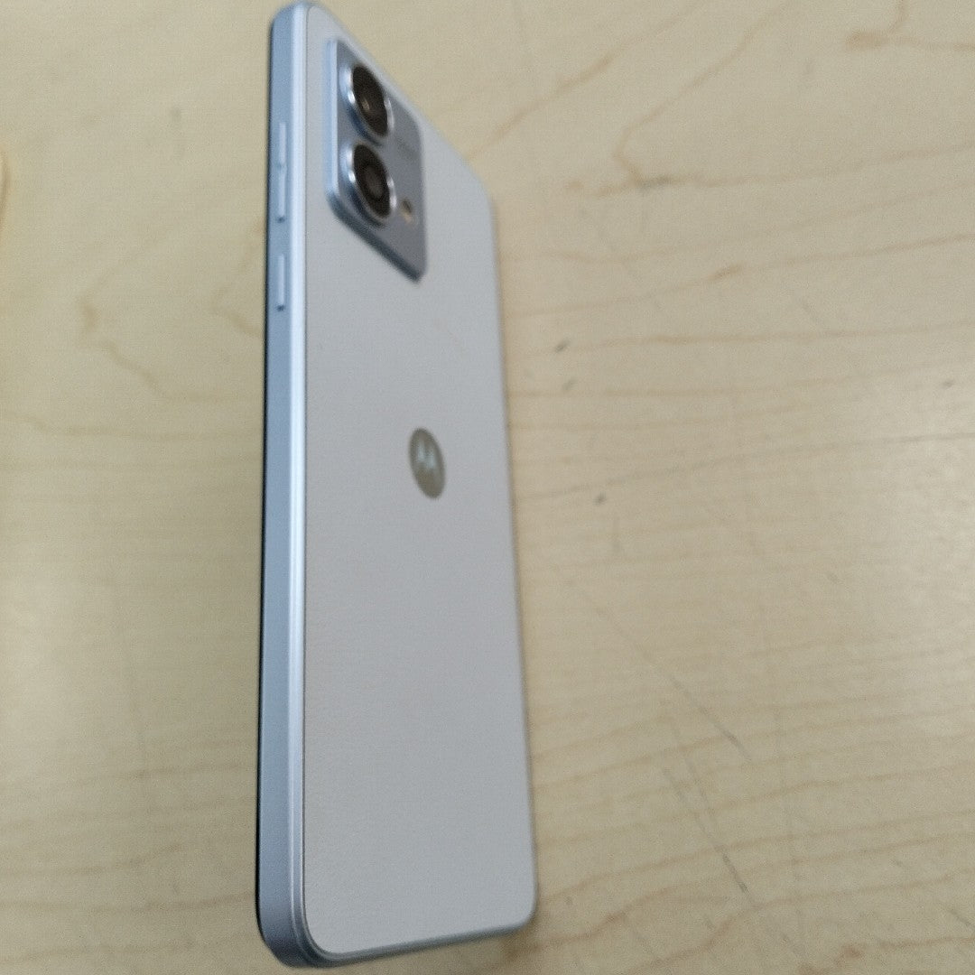 CELULAR MOTOROLA MOTO G84 XT2347-1 (2023) 256 GB 8 GB RAM (SEMINUEVO)