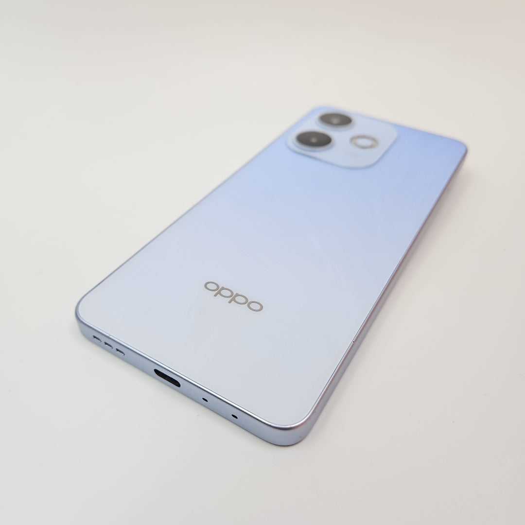 CELULAR OPPO  A5 PRO CPH2711 (2025) 256 GB 8 GB RAM (SEMINUEVO)