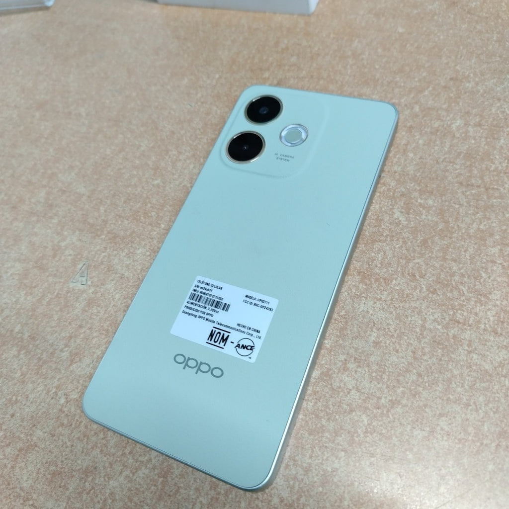 CELULAR OPPO A5 PRO CPH2711 (2025) 256 GB 8 GB RAM (SEMINUEVO)