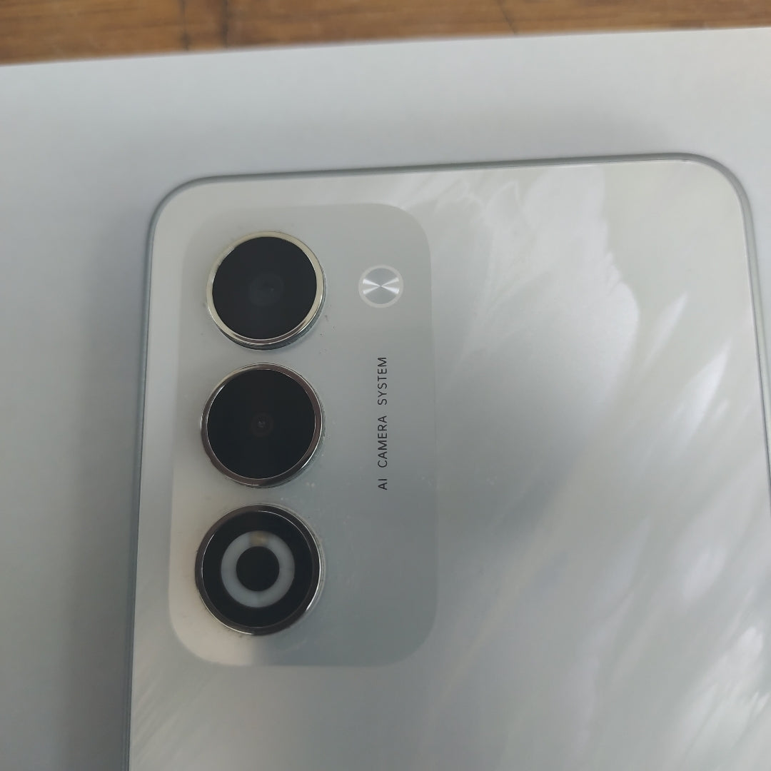 CELULAR OPPO A5 CPH2727 (2025) 256 GB 4 GB RAM (SEMINUEVO)