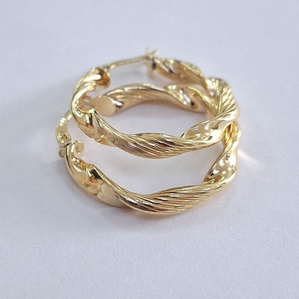 ARRACADAS PAR ORO 18 K 3.4 GRMS (SEMINUEVO)