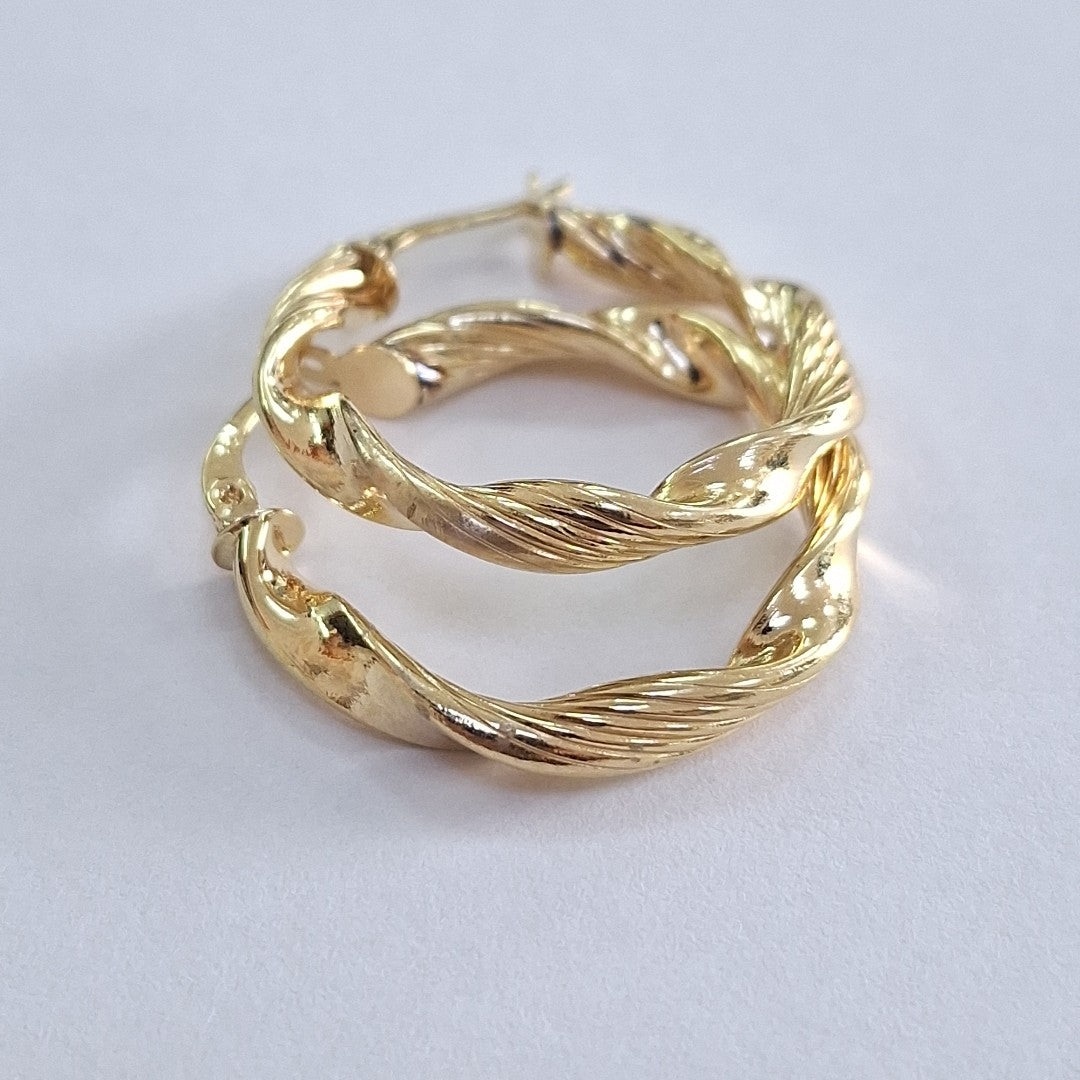 ARRACADAS PAR ORO 18 K 3.4 GRMS (SEMINUEVO)