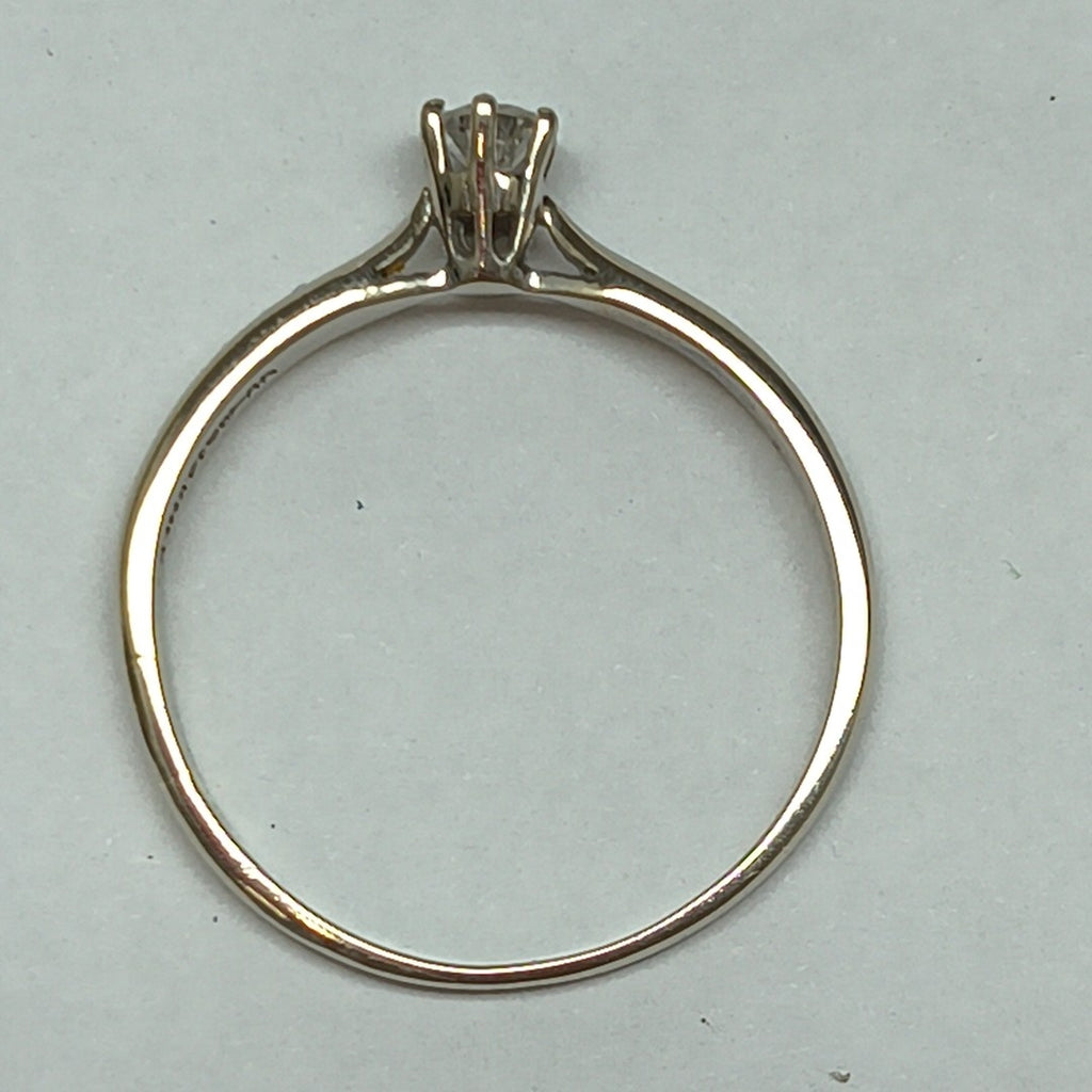 SOLITARIO ORO BLANCO 14 K 1.3 GRMS (SEMINUEVO)