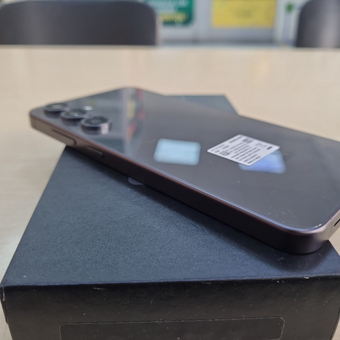 CELULAR SAMSUNG GALAXY S24 FE SM-S721B 256 GB 8 GB RAM (SEMINUEVO)