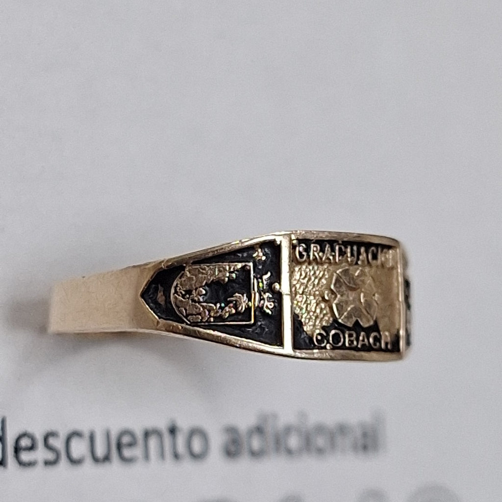 ANILLO DE GRADUACIÓN ORO 8 K 1.2 GRMS (SEMINUEVO)