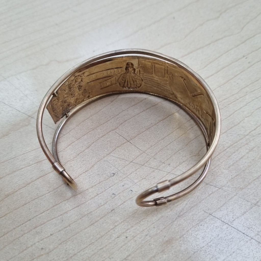 PULSERA RIGIDA ORO 10 K 12.1 GRMS (SEMINUEVO)