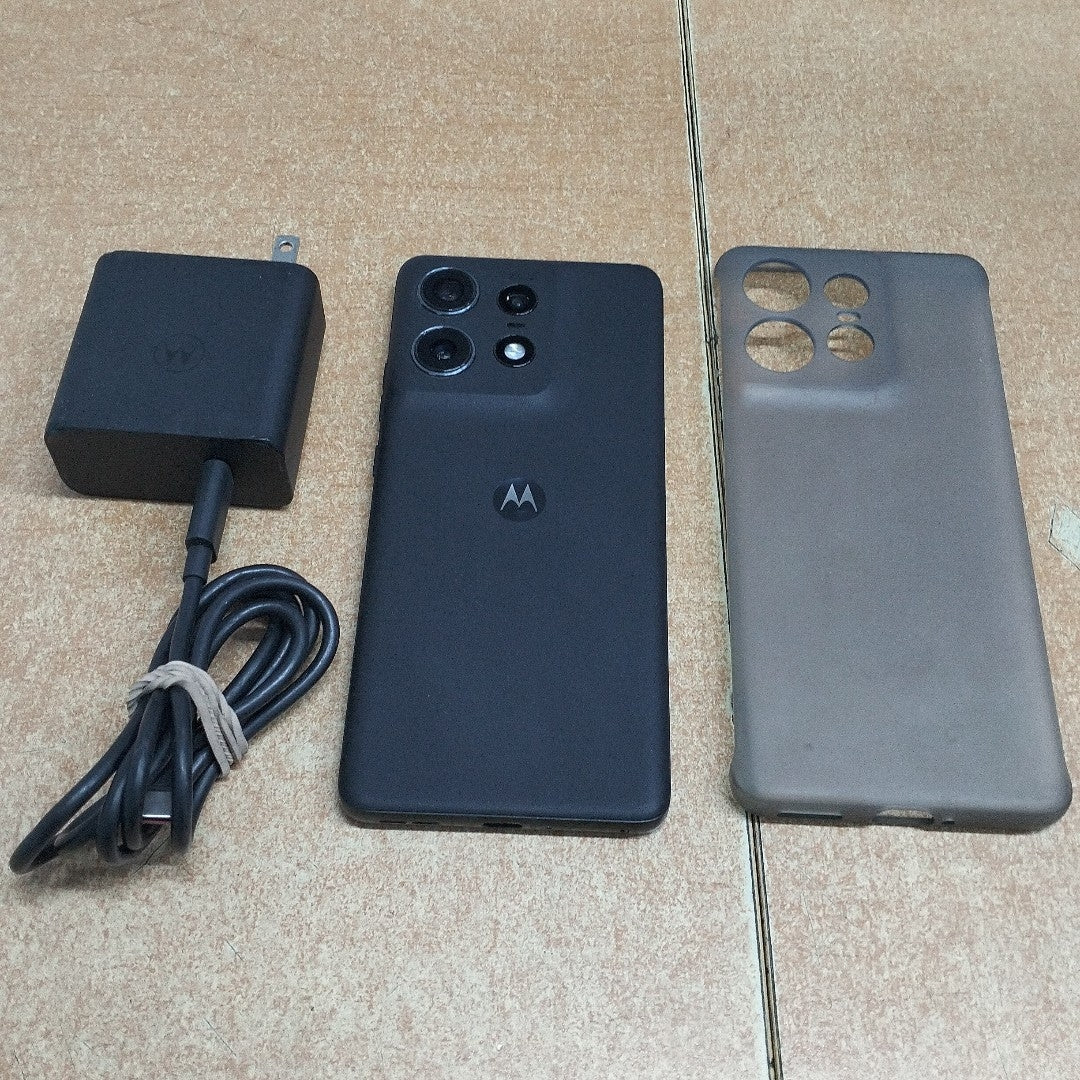 CELULAR MOTOROLA EDGE 50 PRO XT2403-2 (2024) 512 GB 12 GB RAM (SEMINUEVO)