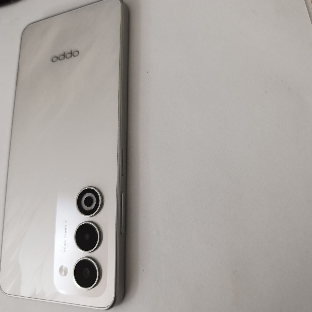 CELULAR OPPO A5 CPH2727 (2025) 256 GB 4 GB RAM (SEMINUEVO)