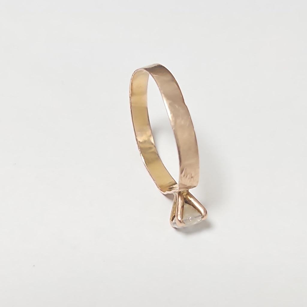 ANILLO ORO 10 K 1,20 GRMS (SEMINUEVO)