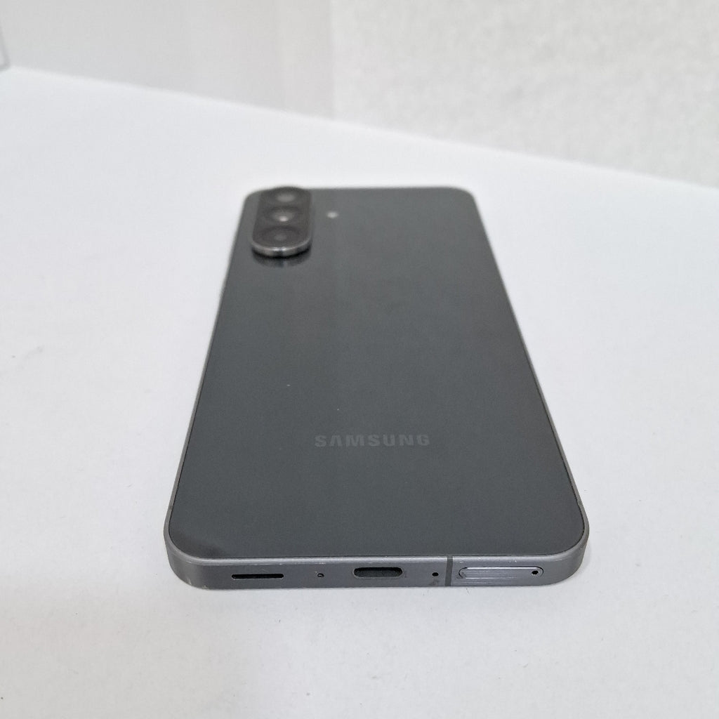 CELULAR SAMSUNG GALAXY A56 SM-A566E (2025) 128 GB 8 GB RAM (SEMINUEVO)