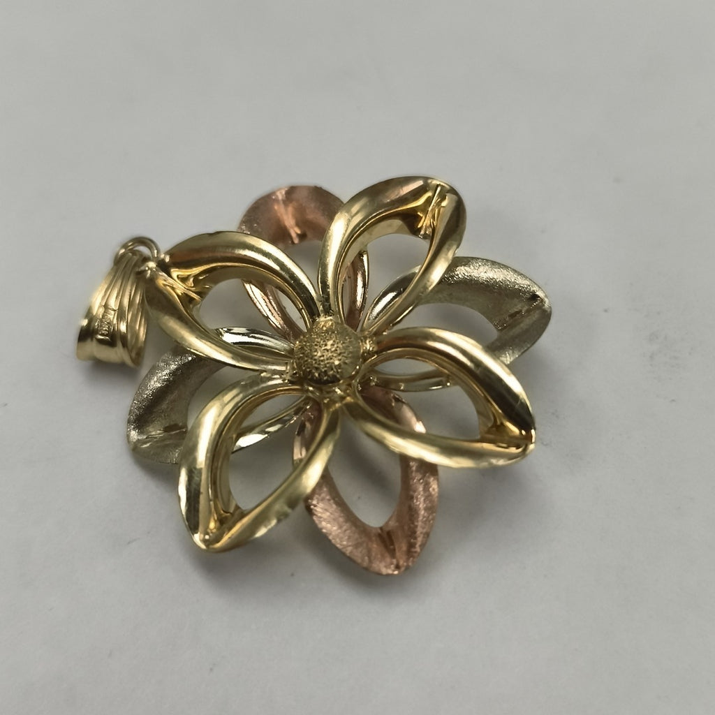 DIJE ORO COMBINADO 14 K 2.7 GRMS (SEMINUEVO)