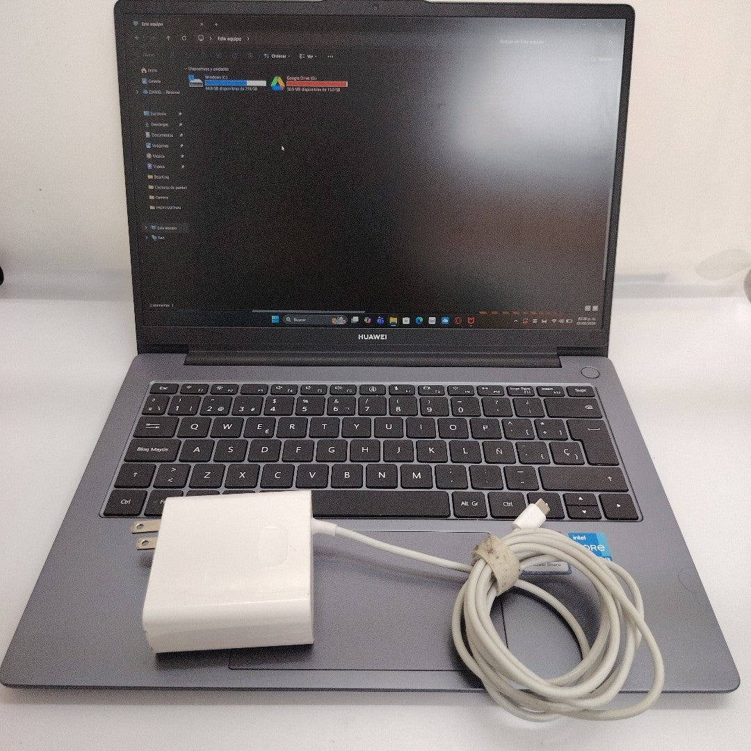 LAPTOP HUAWEI MATEBOOK D14 MDF-X (2024) 256 GB 8 GB RAM (SEMINUEVO)