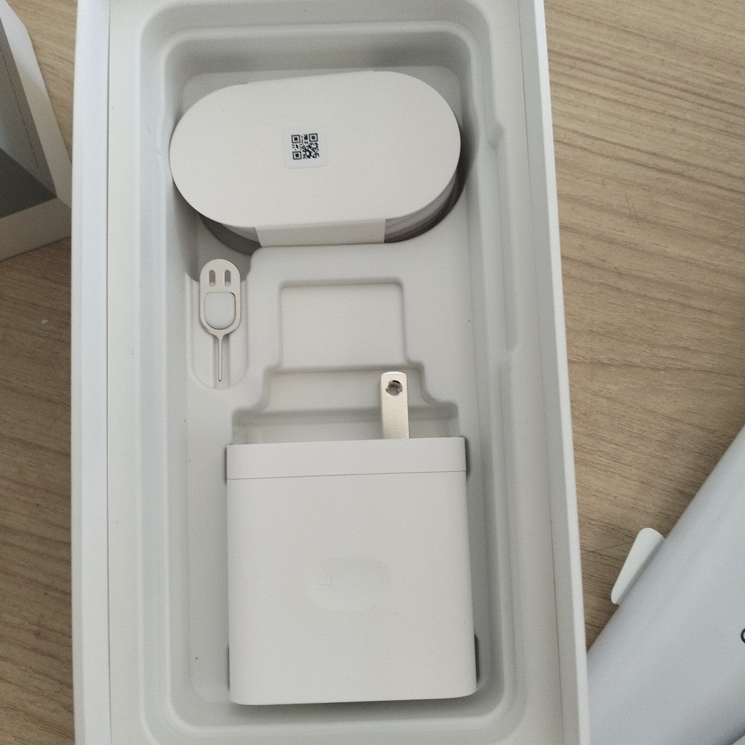 CELULAR OPPO A6 PRO CPH2781 (2025) 256 GB 8 GB RAM (SEMINUEVO)