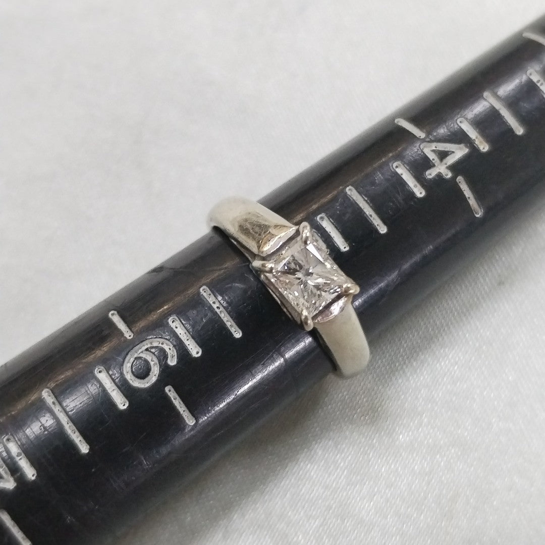 ANILLITO ORO BLANCO 14 K 3.4 GRMS (SEMINUEVO)