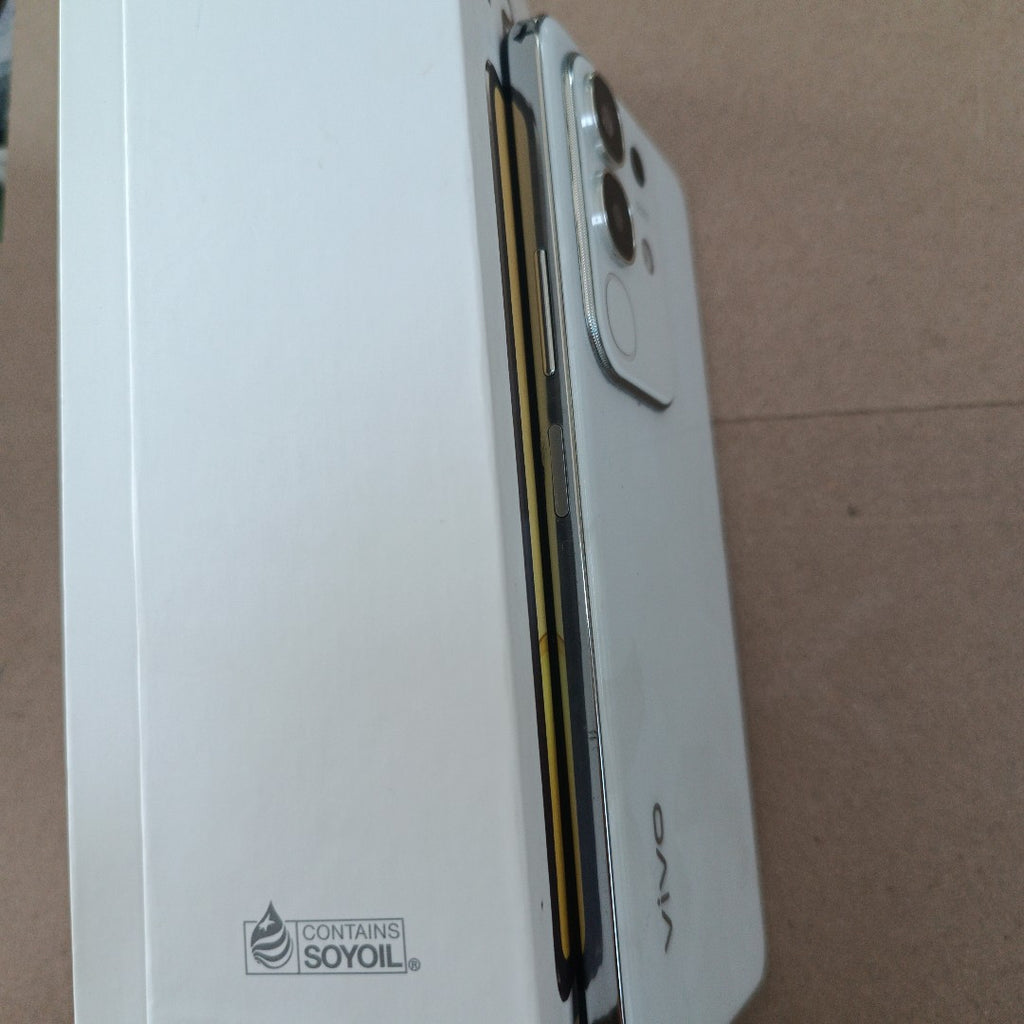 CELULAR VIVO Y29 V2434 (2025) 256 GB 8 GB RAM (SEMINUEVO)