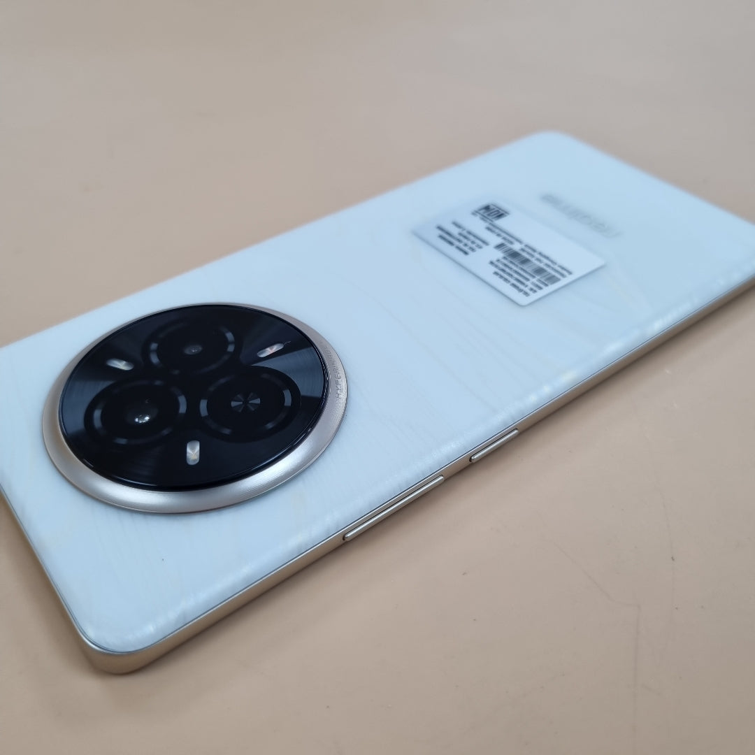 CELULAR REALME 14 PRO 5G RMX5056 (2025) 256 GB 8 GB RAM (SEMINUEVO)