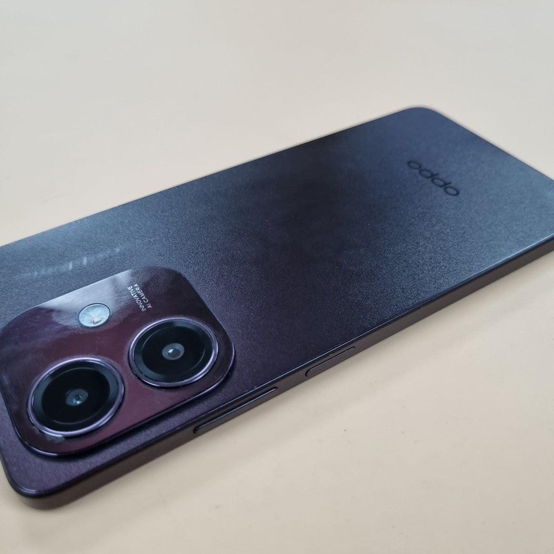 CELULAR OPPO A40 CPH2669 (2024) 256 GB 4 GB RAM