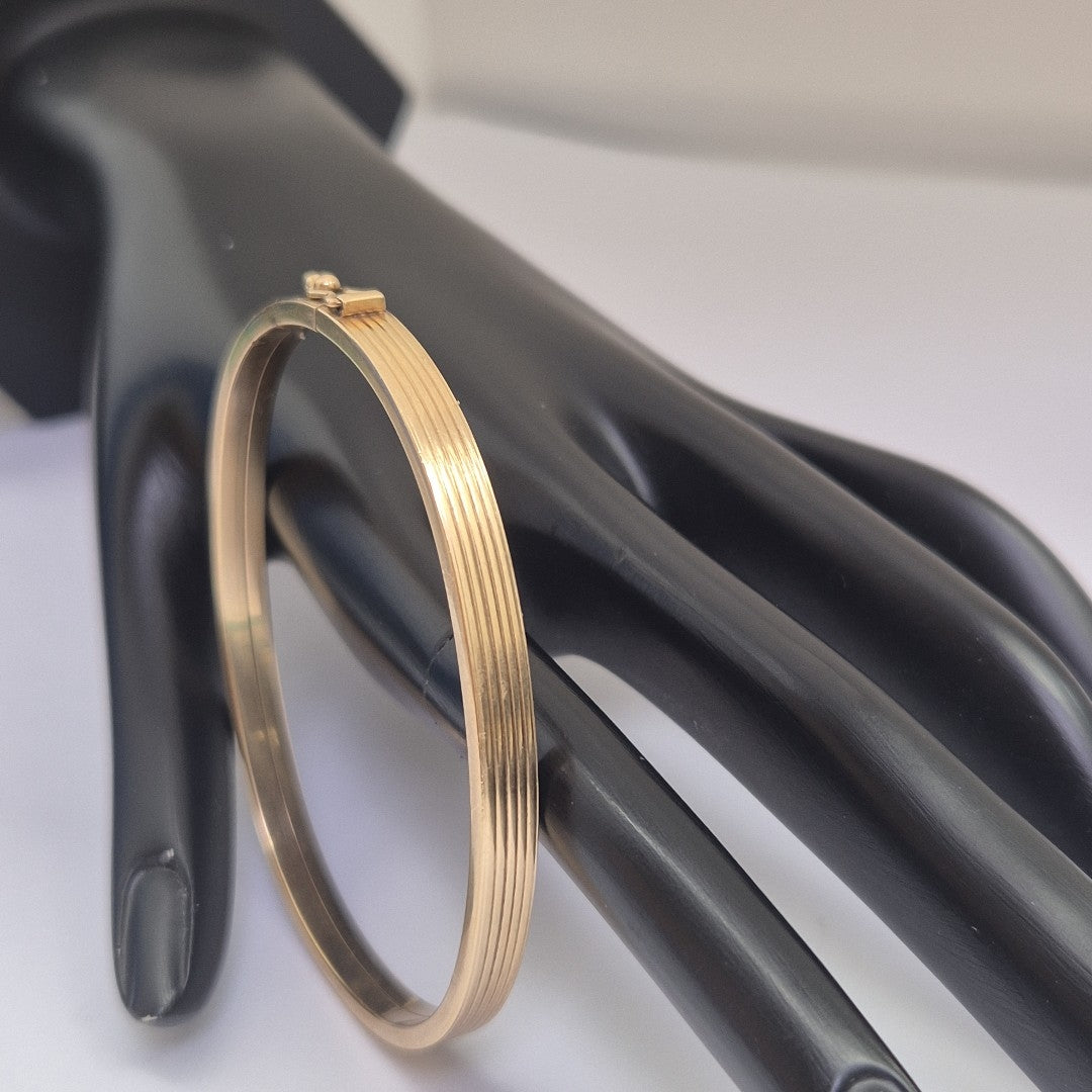 PULSERA RIGIDA ORO 10 K 8,50 GRMS (SEMINUEVO)