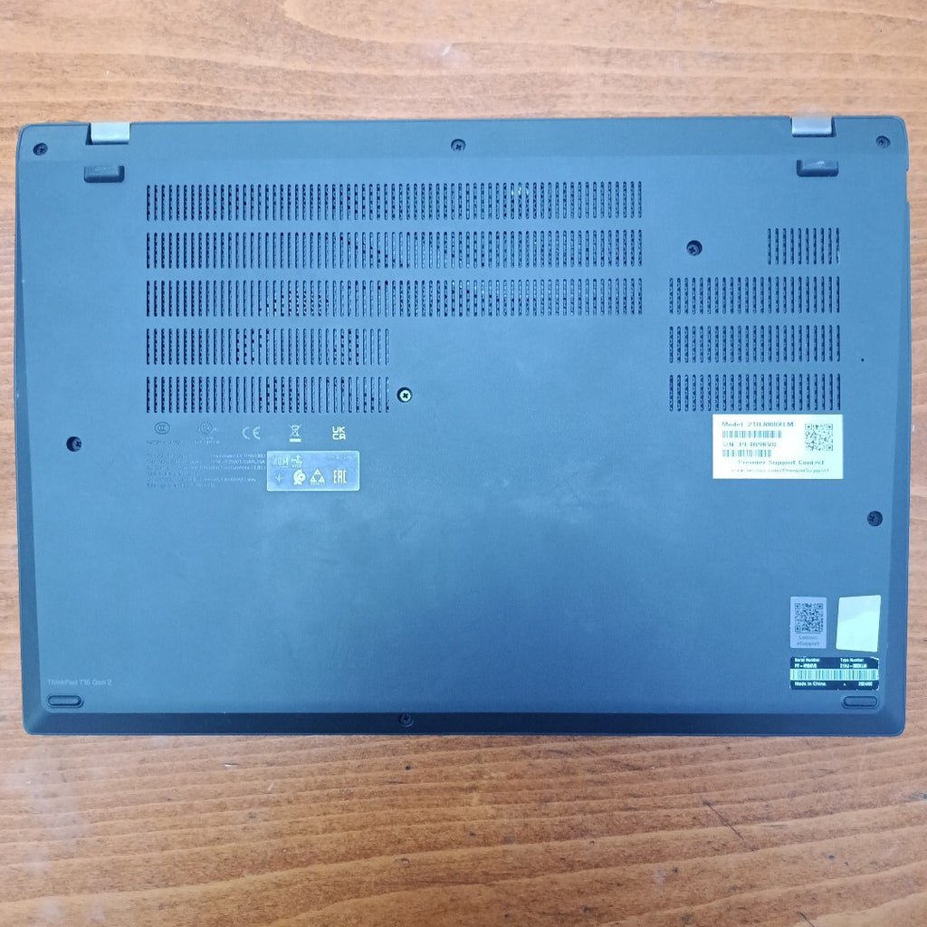 LAPTOP LENOVO THINKPAD T16 GEN 2 (2024) 512 GB SSD 16 GB RAM (SEMINUEVO)