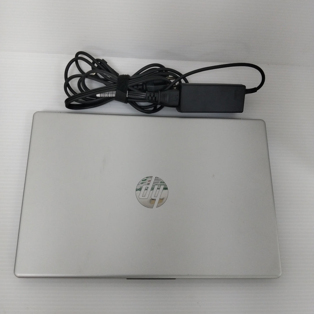 LAPTOP HP 14-EP0230LA (2025) 512 GB SSD 8 GB RAM (SEMINUEVO)