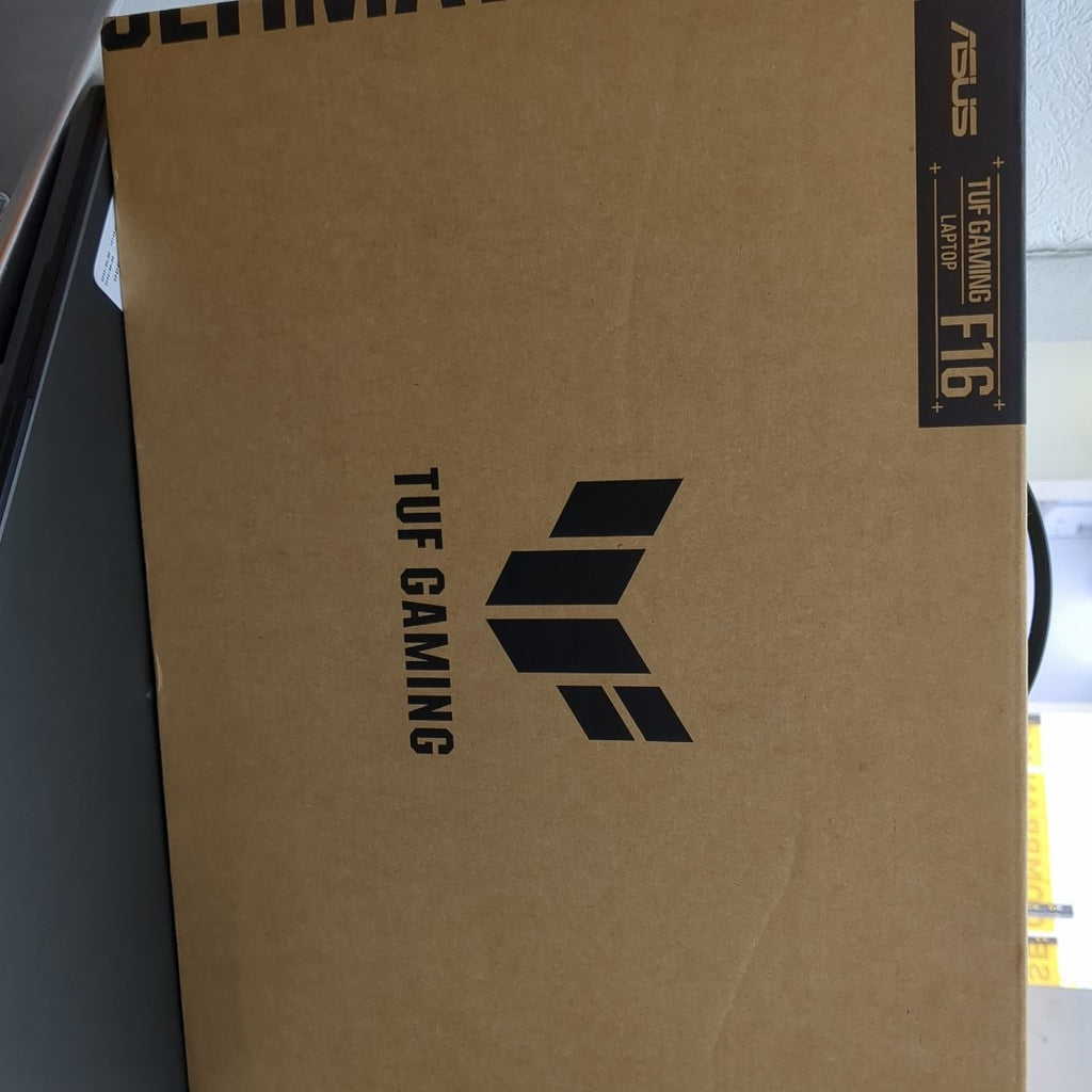 LAPTOP ASUS TUF GAMING F16 FX607VU-RL024W (2025) 512 GB SSD 16 GB RAM (SEMINUEVO)