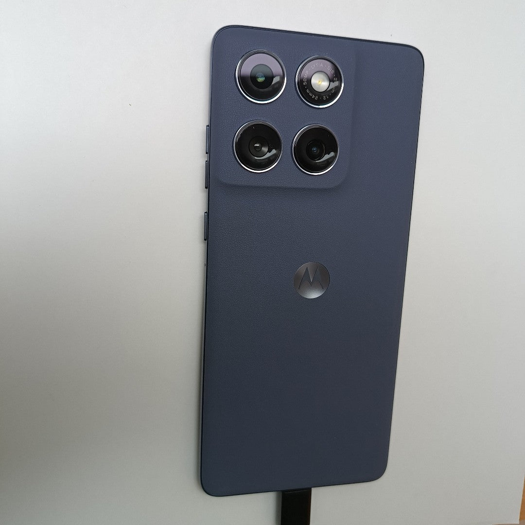 CELULAR MOTOROLA EDGE 60 FUSION XT2503-1 (2025) 256 GB 8 GB RAM (SEMINUEVO)