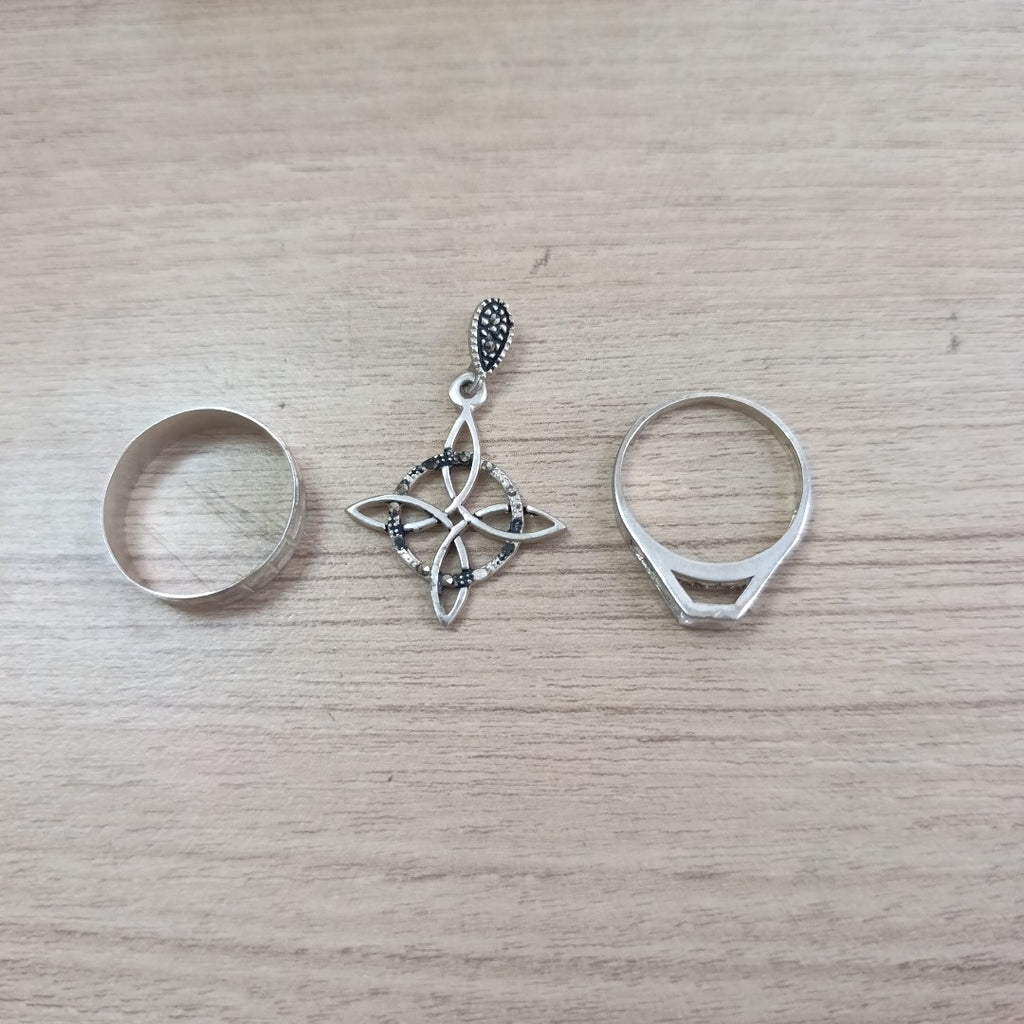 ANILLITO, DIJE PLATA 7 GRMS (SEMINUEVO)