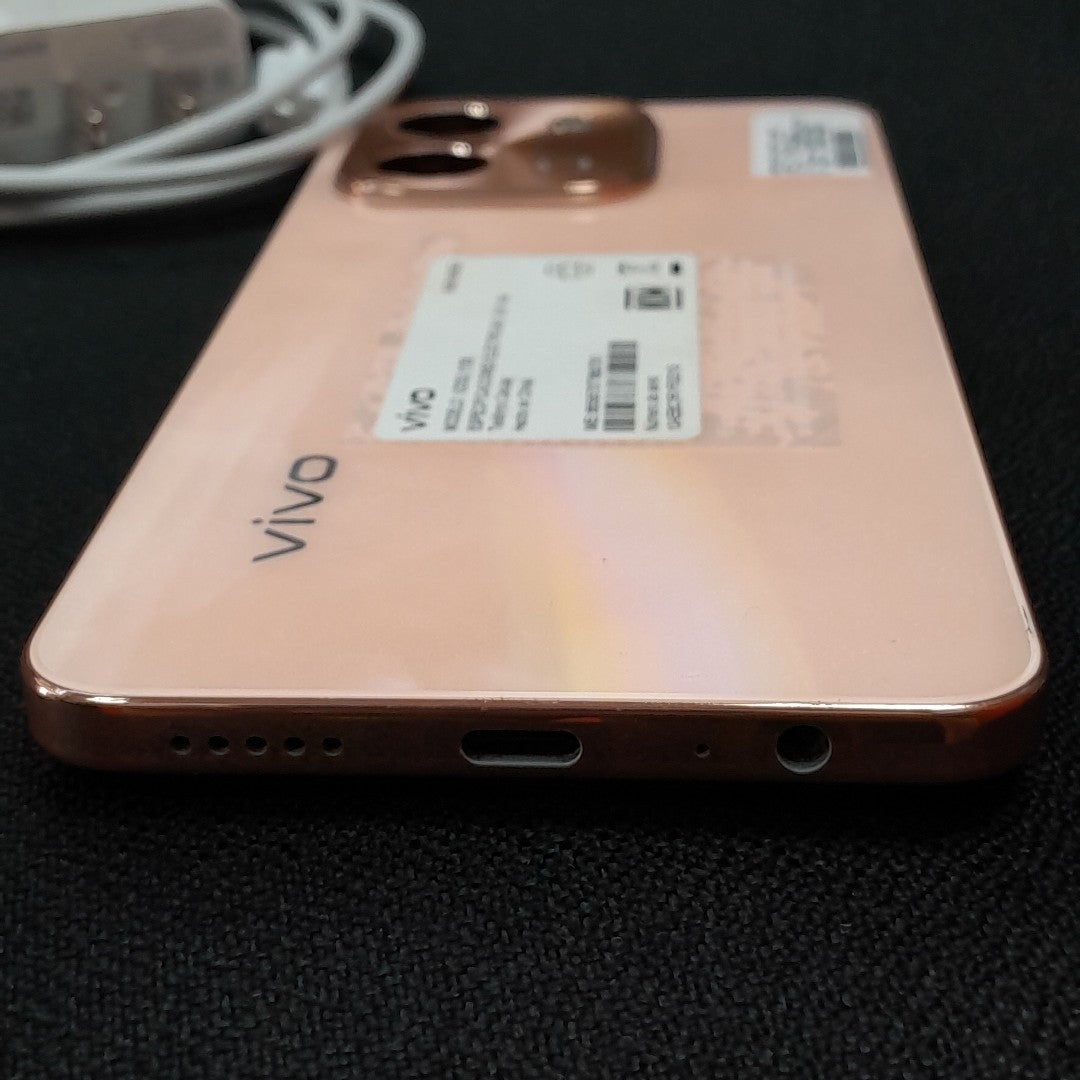 CELULAR VIVO Y28 V2352 256 GB 8 GB RAM (SEMINUEVO)