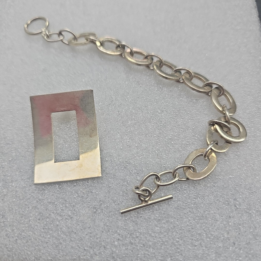 DIJE, PULSERA PLATA 28.6 GRMS (SEMINUEVO)